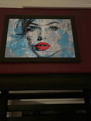 Fragments of Her photo review